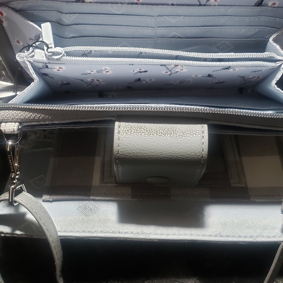 Vera Bradley crossbody - Picture 5 of 6